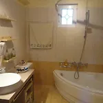 Nyaraló Elpida *