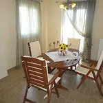 Elpida * Svoronata